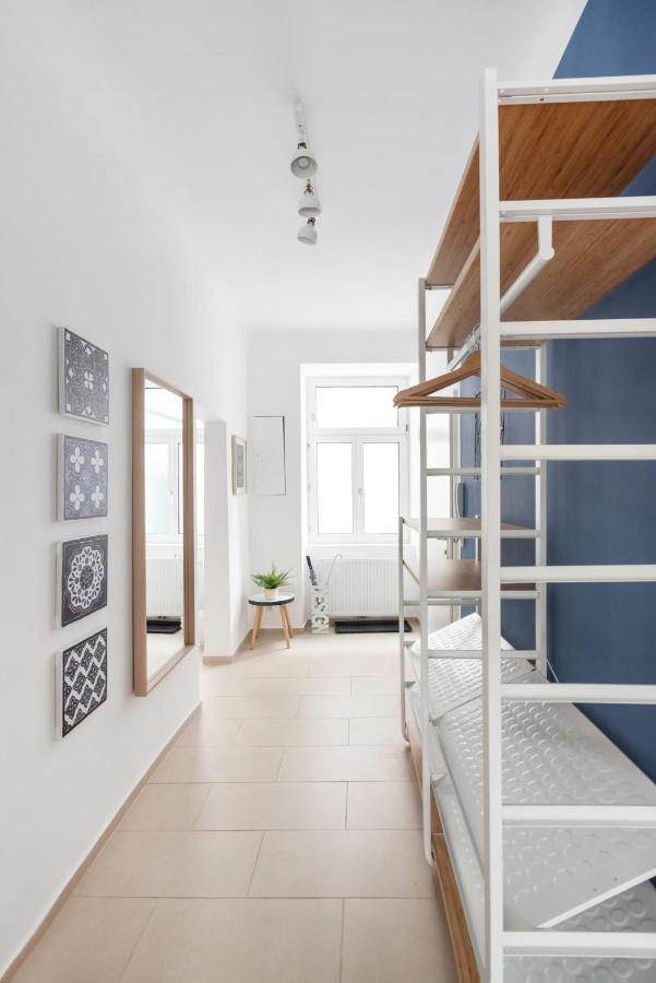 Bright, Cozy & Quiet Apartment Виена Екстериор снимка